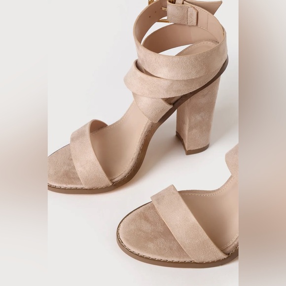 Lulus Nude Faux Suede Chunky Heels | Size 9 - Picture 4 of 4